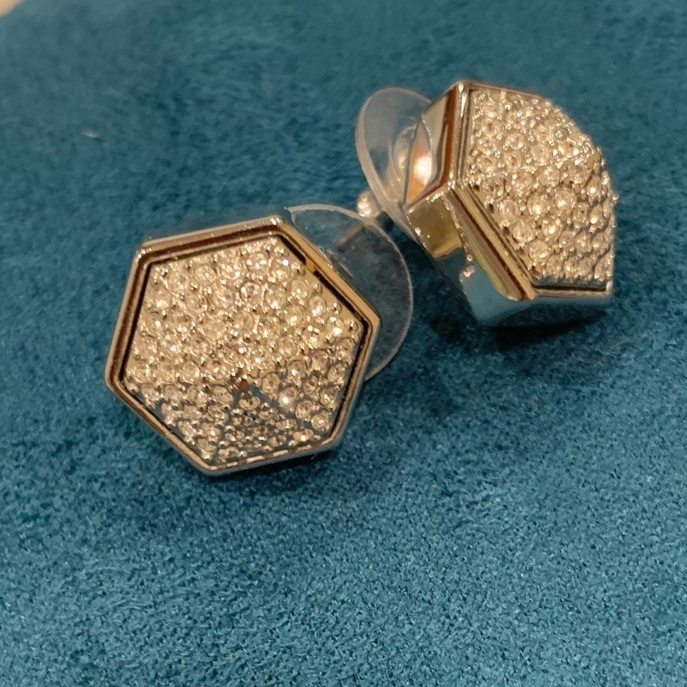 VINCE Camuto Hexagonal cz stud earrings - Picture 3 of 4